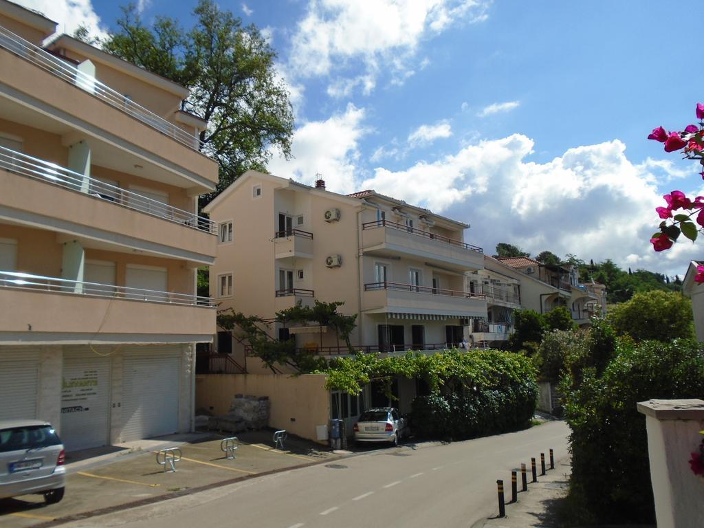 Apartments Kanli Kula Herceg Novi Buitenkant foto